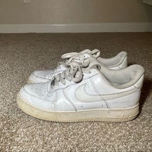 Nike af1 / size 8 / worn, busted , as seen in photos